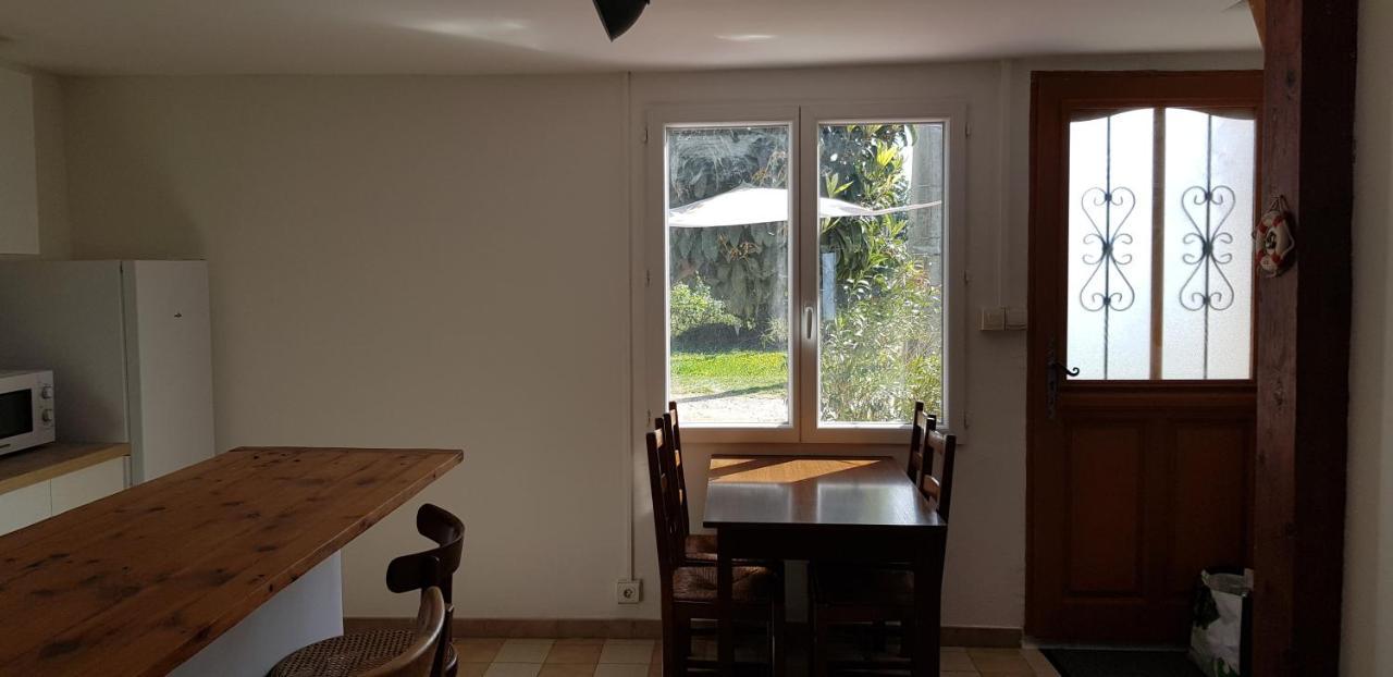 Petite Maison Refaite A Neuf Dans Mas Du 19Eme Siecle 阿爾勒 外观 照片
